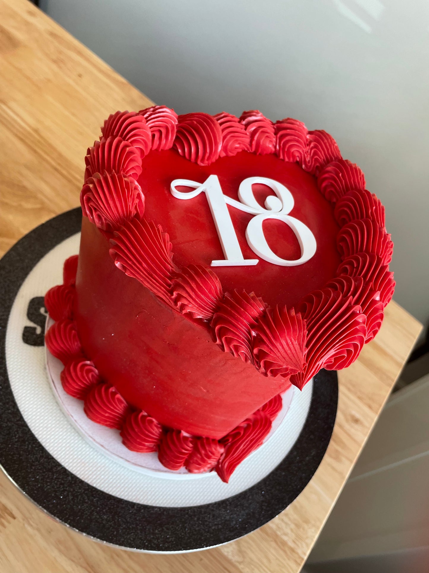 6” Minimalist Heart Cake